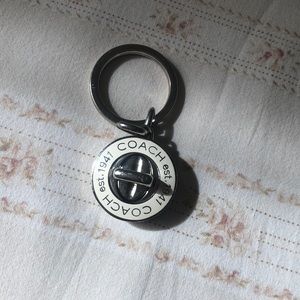 Coach Valet Keychain Key Fob White 🤍